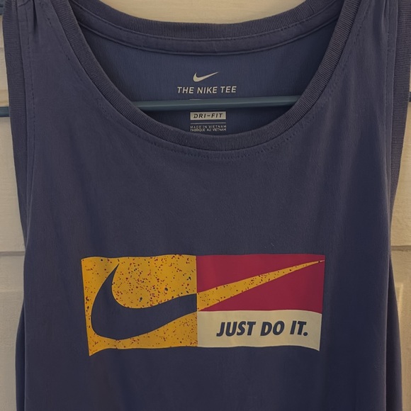 nike purple tank top - Picture 2 of 4